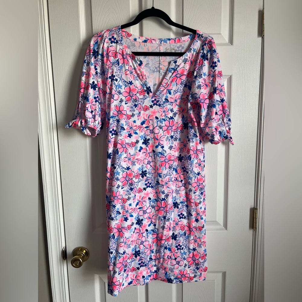 Lilly Pulitzer in EUC. Medium Easley T-shirt dress.